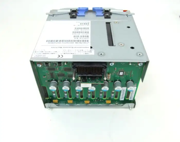 6-Slot SAS SFF DASD/Media Backplane (SATA) w/HH Ba 74Y3305