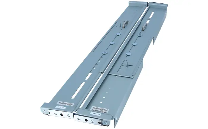 IBM V3700 RACK MOUNTING RAIL KIT  45W8837