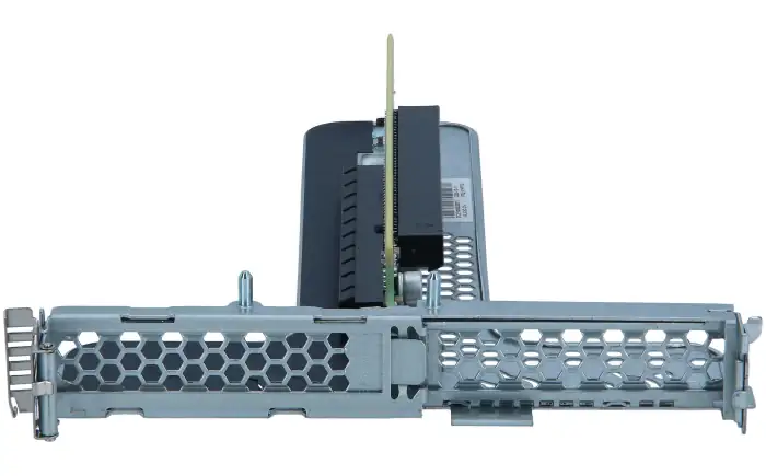 ThinkSystem SR530/SR570/SR630 x8/x16 PCIe LP+LP Riser 1 Kit 7XH7A02682
