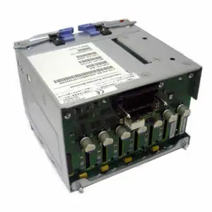 6-Slot SAS 2.5-in DASD/Media Backplane 74Y3298 - Φωτογραφία