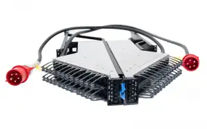 EMC VMAX3 PDU 200-240vac/24A 50/60Hz 3-Phase: 4W+P 100-887-145-00 - Φωτογραφία